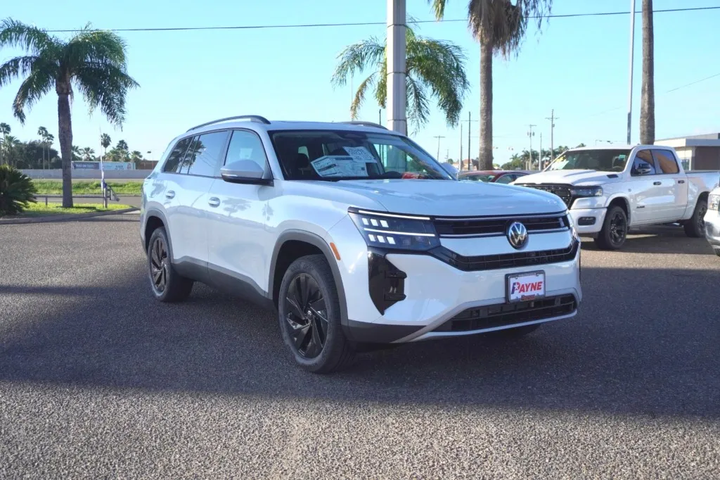 2027 Volkswagen Atlas SE w/Technology
