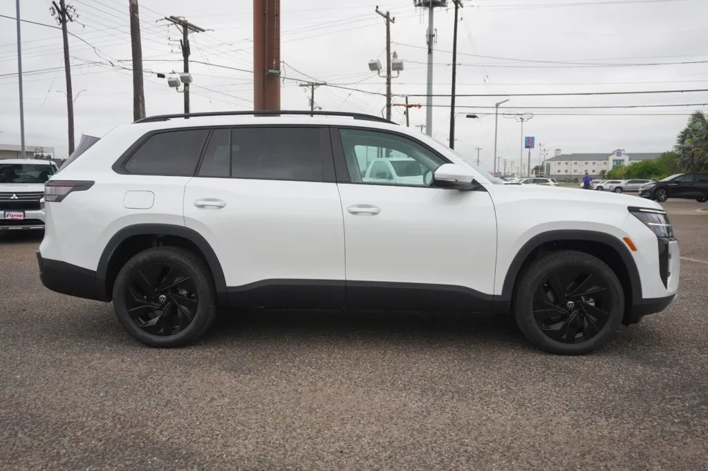 2027 Volkswagen Atlas SE w/Technology