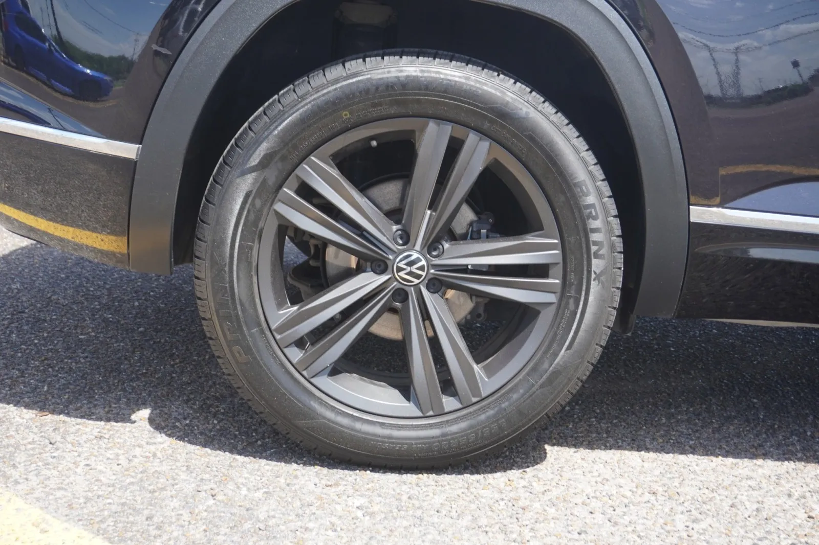 2021 Volkswagen Atlas Cross Sport 3.6L V6 SE w/Technology R-Line 2021 Volkswagen Atlas Cross Sport 3.6L V6 SE w/Technology R-Line