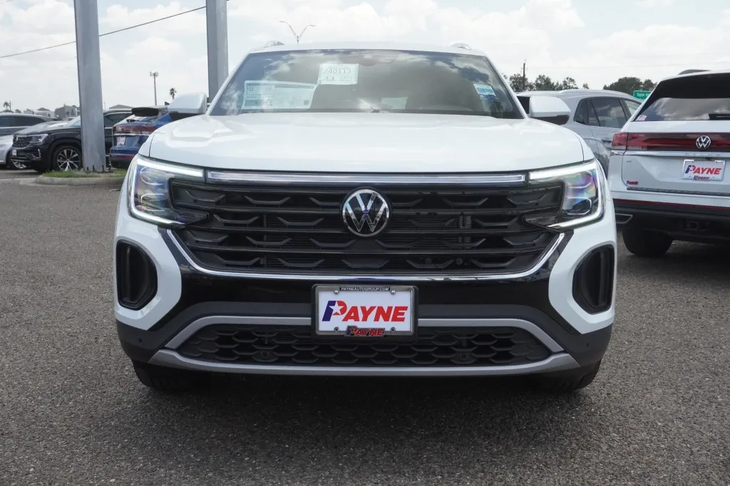 2026 Volkswagen Atlas Cross Sport 2.0T SE w/Technology