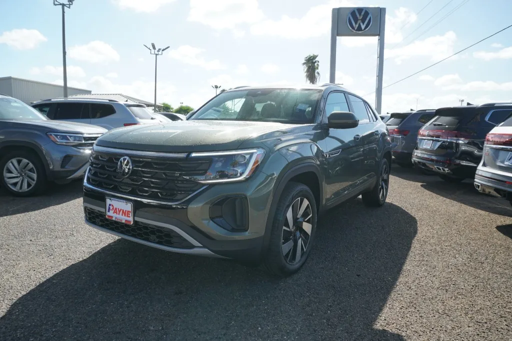 2026 Volkswagen Atlas Cross Sport 2.0T SE w/Technology