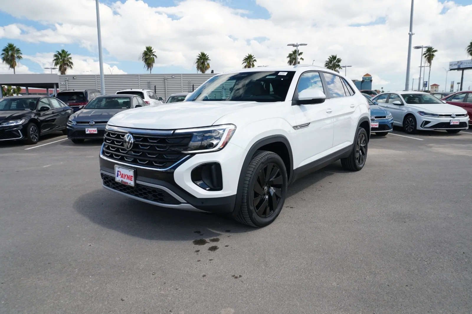 2026 Volkswagen Atlas Cross Sport 2.0T SE w/Technology