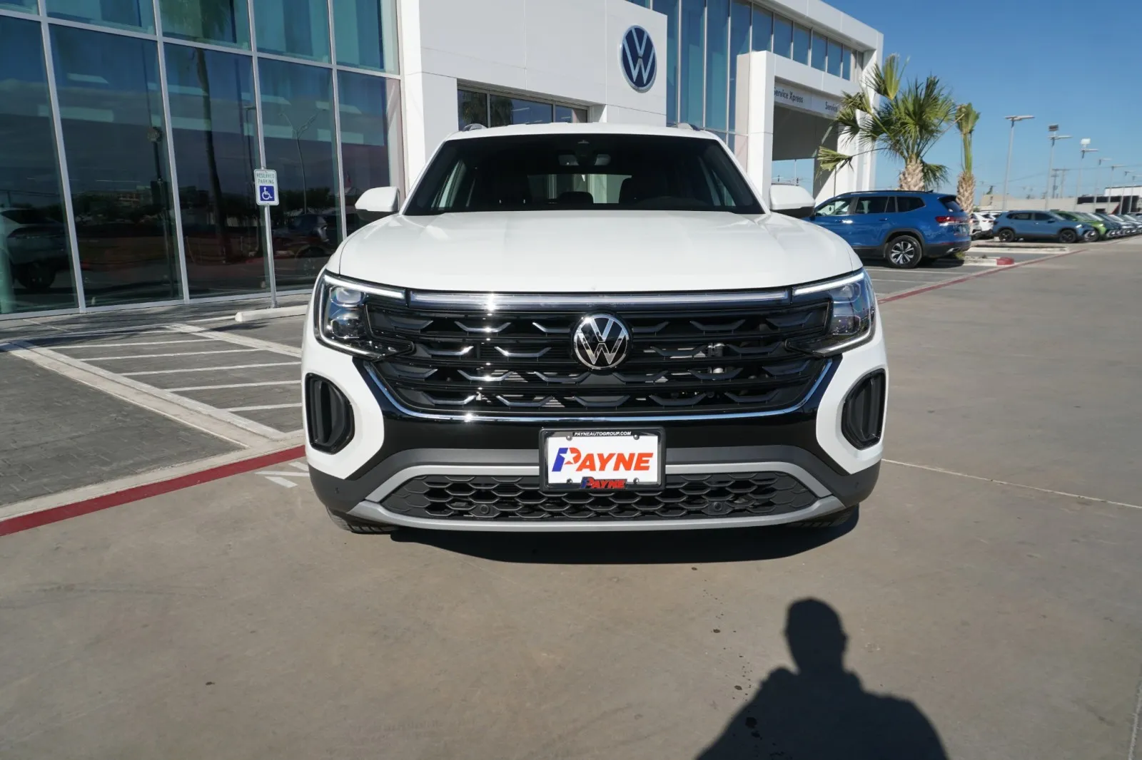 2026 Volkswagen Atlas Cross Sport 2.0T SE w/Technology