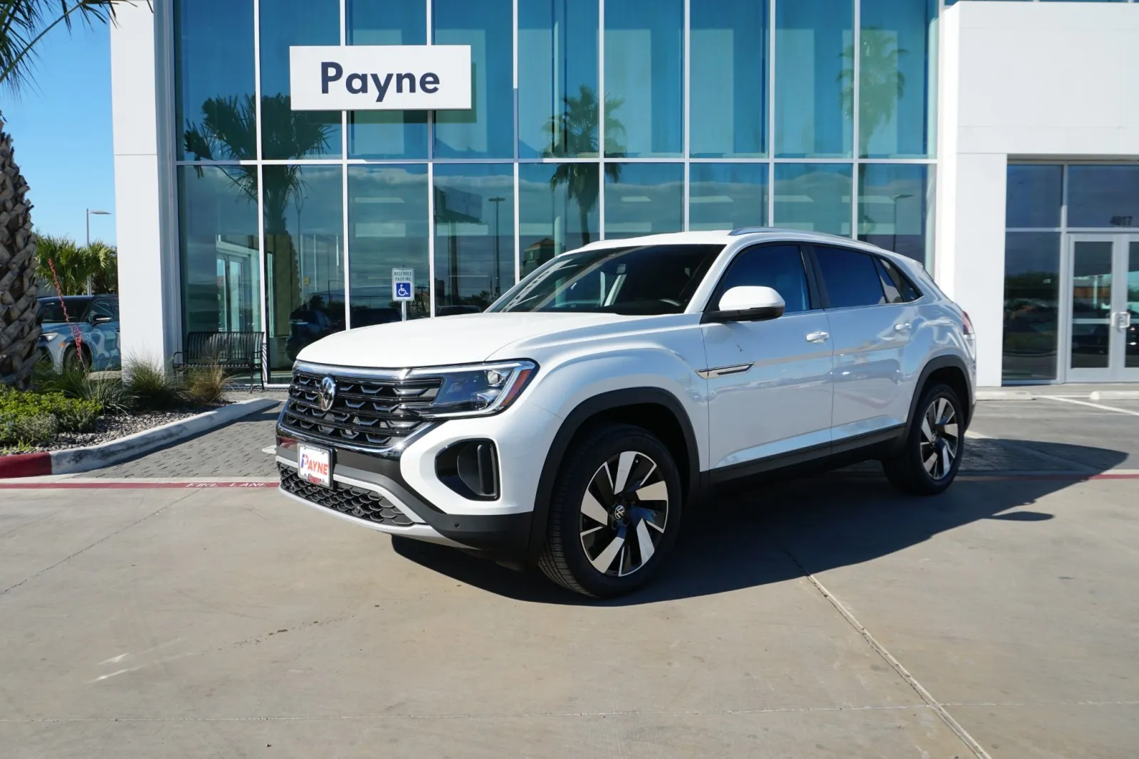 2026 Volkswagen Atlas Cross Sport 2.0T SE w/Technology