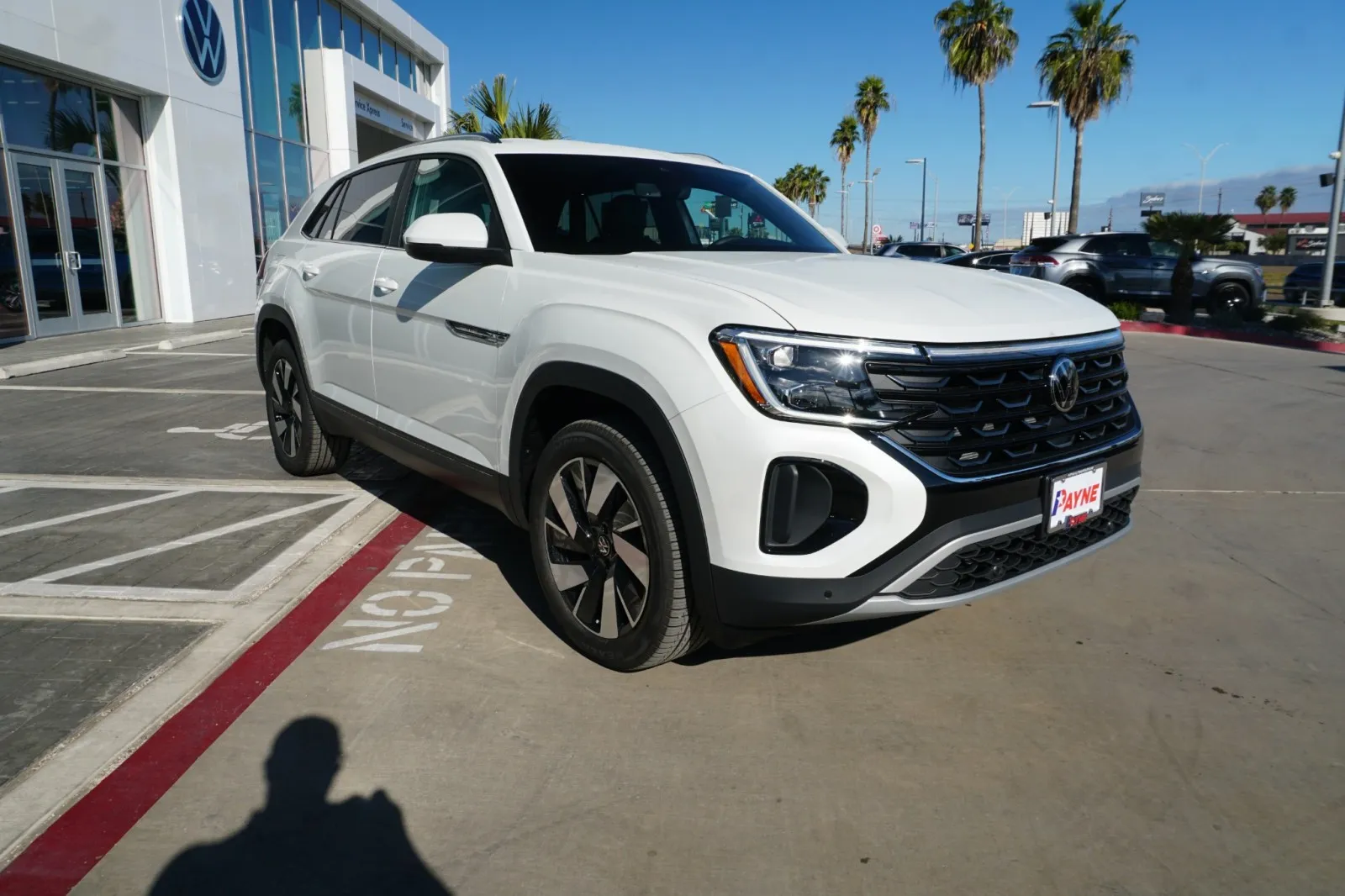 2026 Volkswagen Atlas Cross Sport 2.0T SE w/Technology
