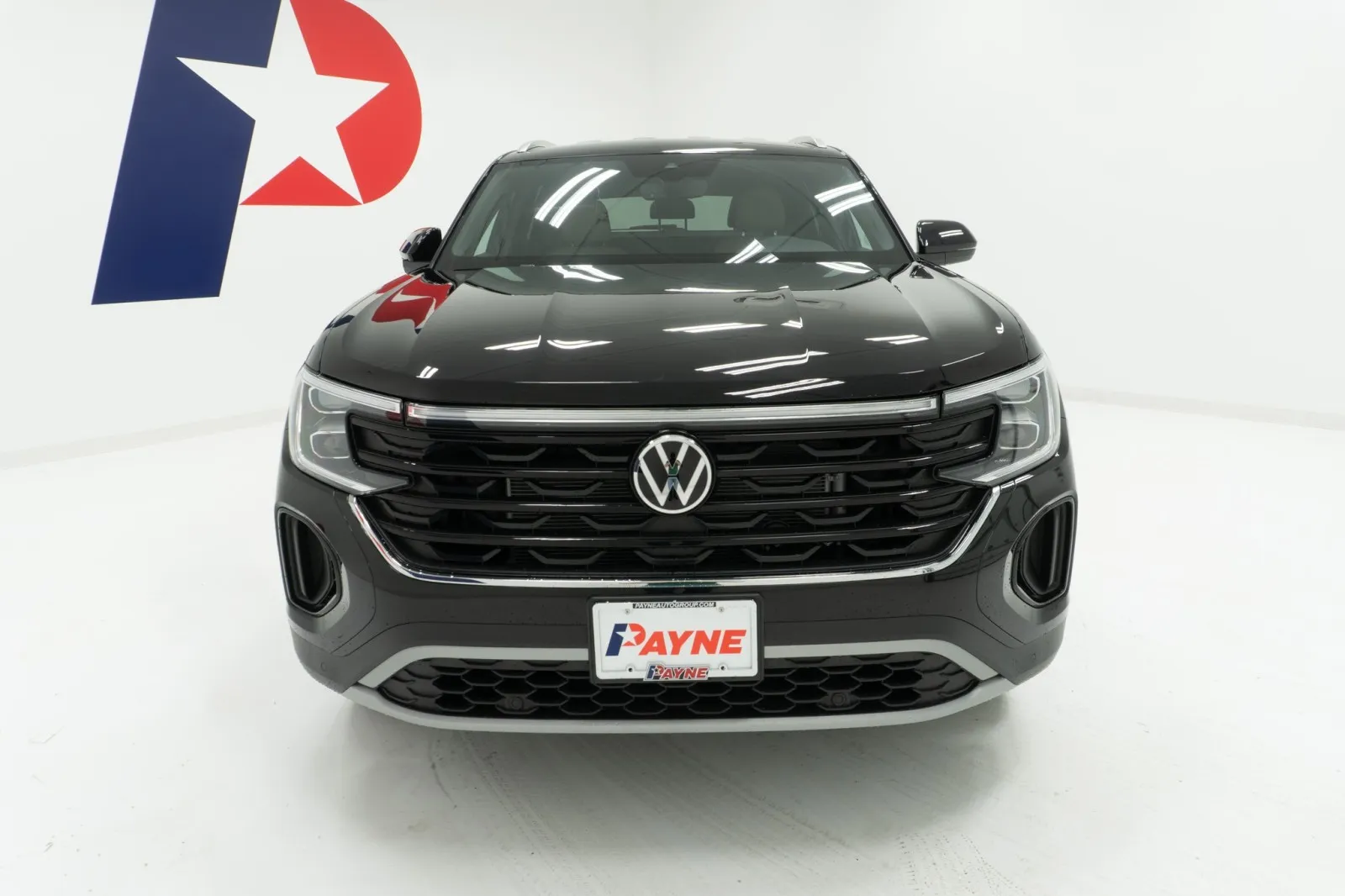 2026 Volkswagen Atlas Cross Sport SE w/Tech - Photo 2