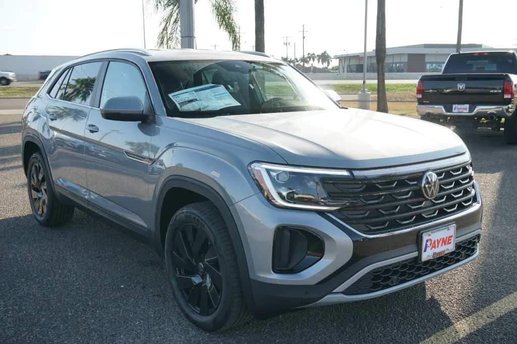 2026 Volkswagen Atlas Cross Sport 2.0T SE w/Technology