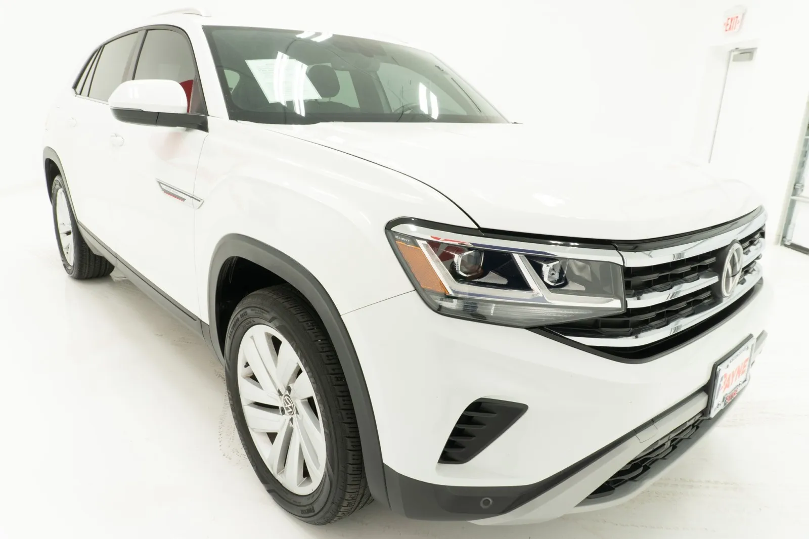 2023 Volkswagen Atlas Cross Sport 2.0T SE w/Technology