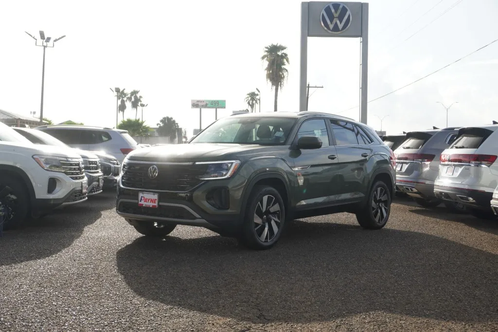 2026 Volkswagen Atlas Cross Sport 2.0T SE w/Technology