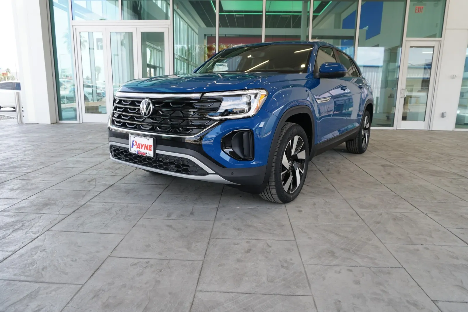 2025 Volkswagen Atlas Cross Sport 2.0T SE w/Technology