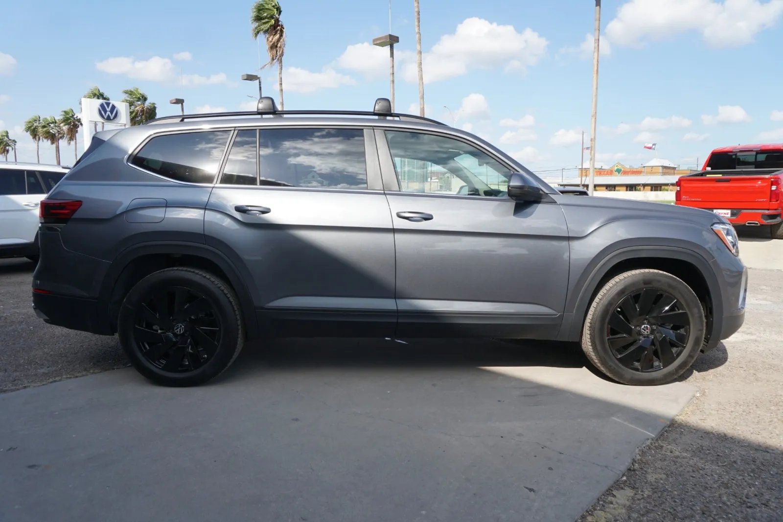 2024 Volkswagen Atlas 2.0T SE w/Technology 2024 Volkswagen Atlas 2.0T SE w/Technology