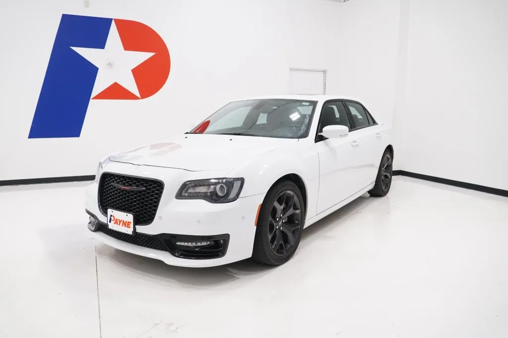 2022 Chrysler 300 300S