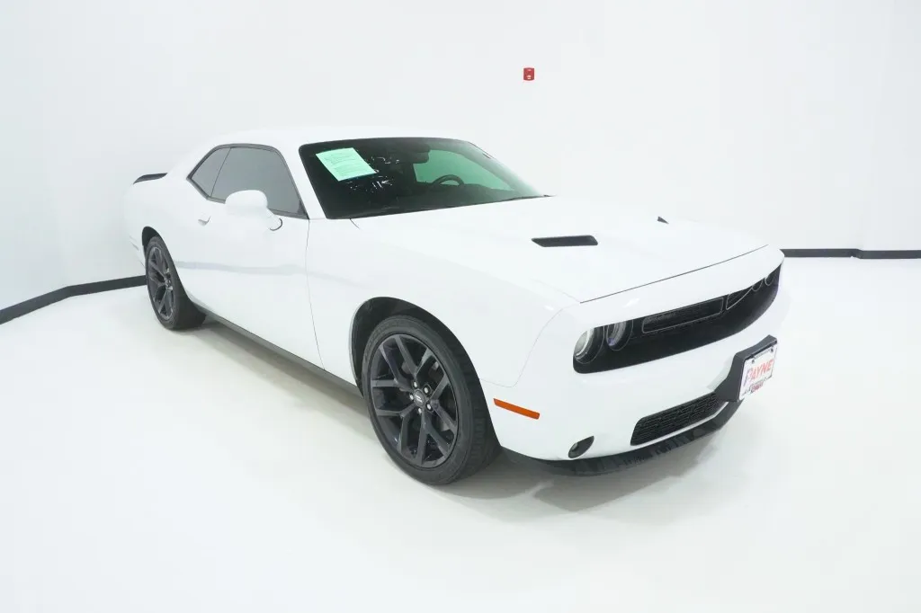 2022 Dodge Challenger SXT