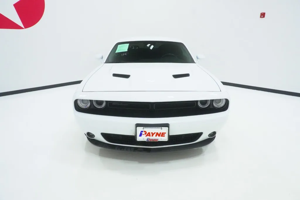 2022 Dodge Challenger SXT