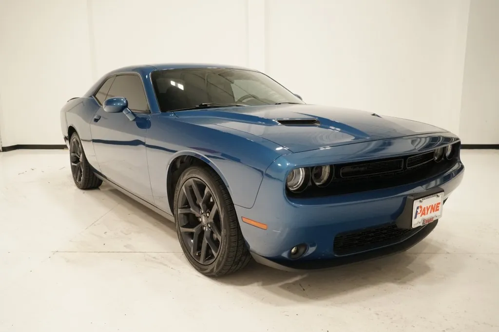 2021 Dodge Challenger SXT