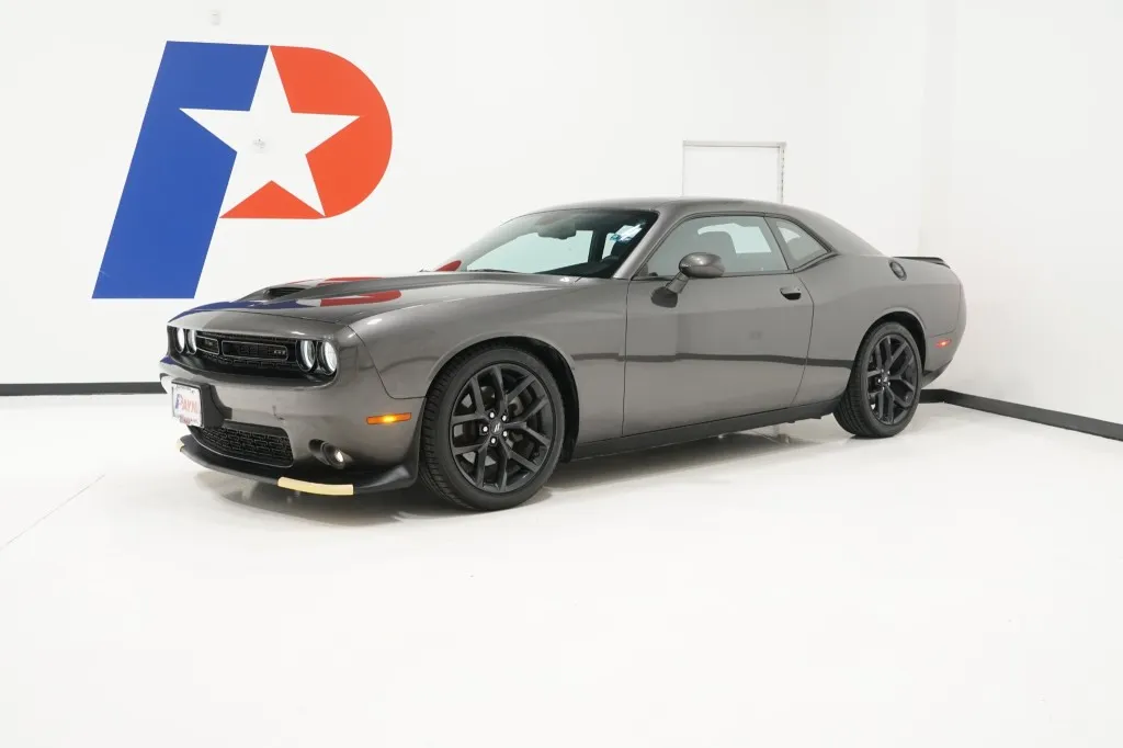 2022 Dodge Challenger GT's photo