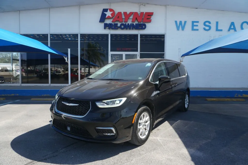 2024 Chrysler Pacifica Touring L