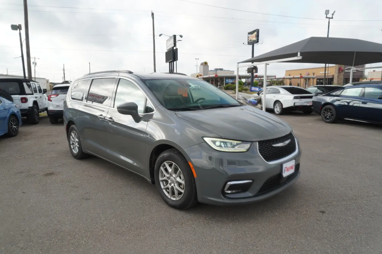 2022 Chrysler Pacifica Touring L