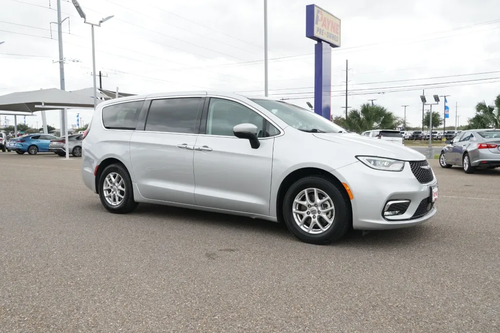 2023 Chrysler Pacifica Touring L