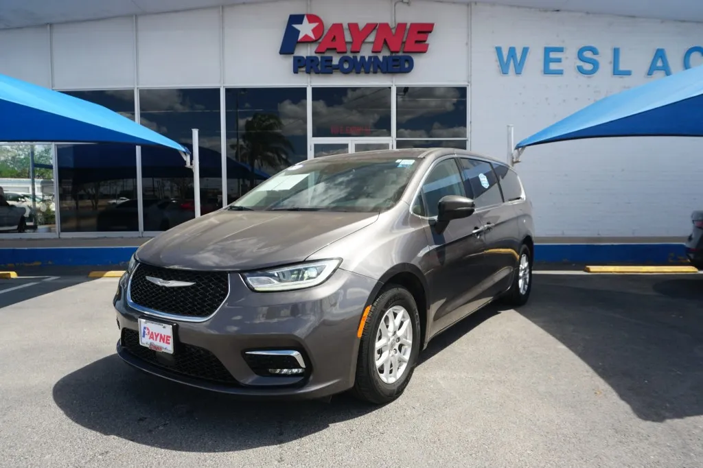 2023 Chrysler Pacifica Touring L