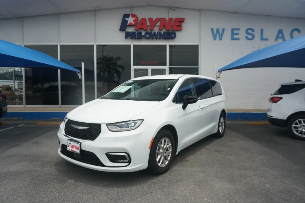 2024 Chrysler Pacifica Touring L