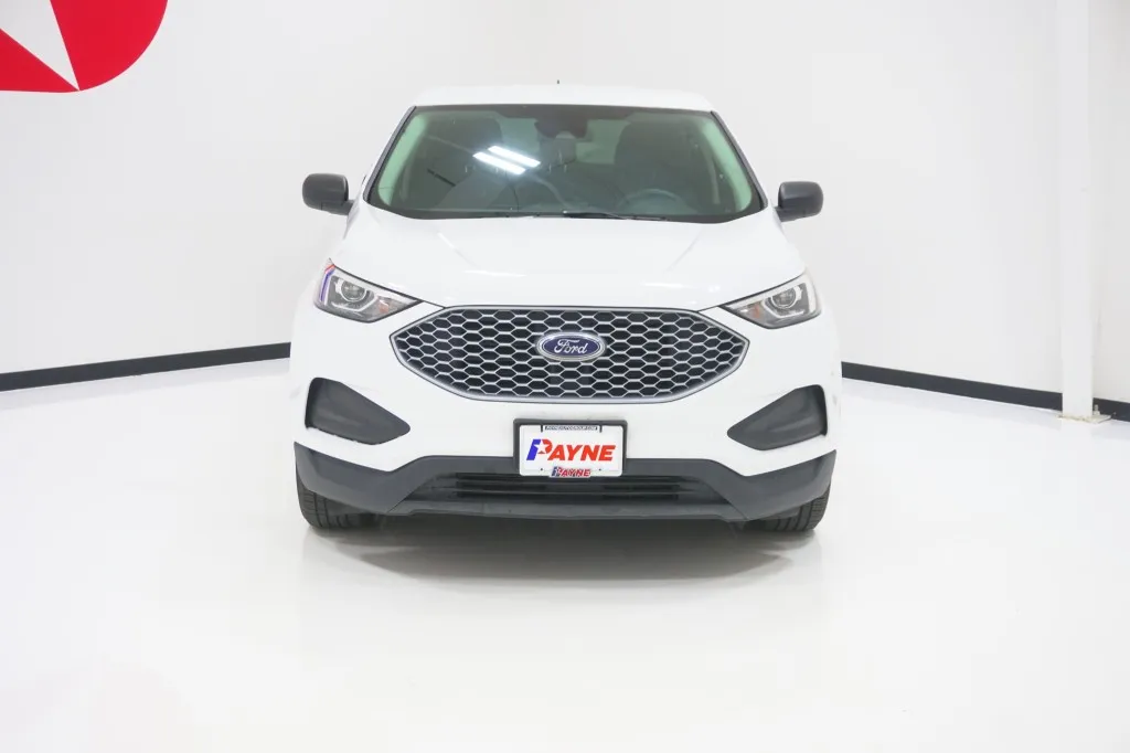 2023 Ford Edge SE