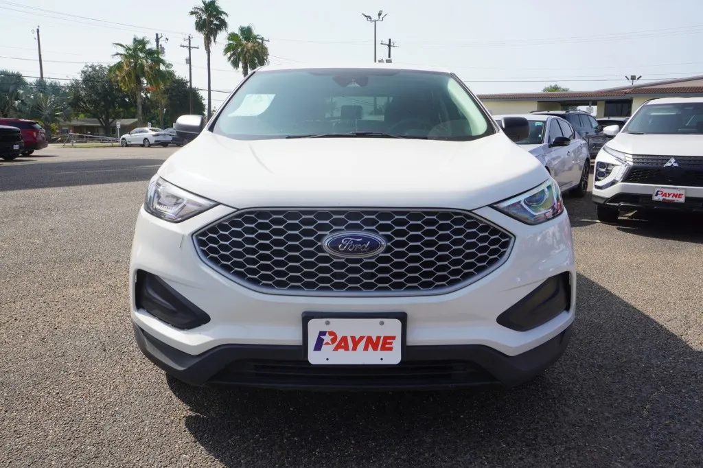 2023 Ford Edge SE