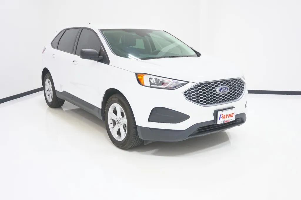2023 Ford Edge SE