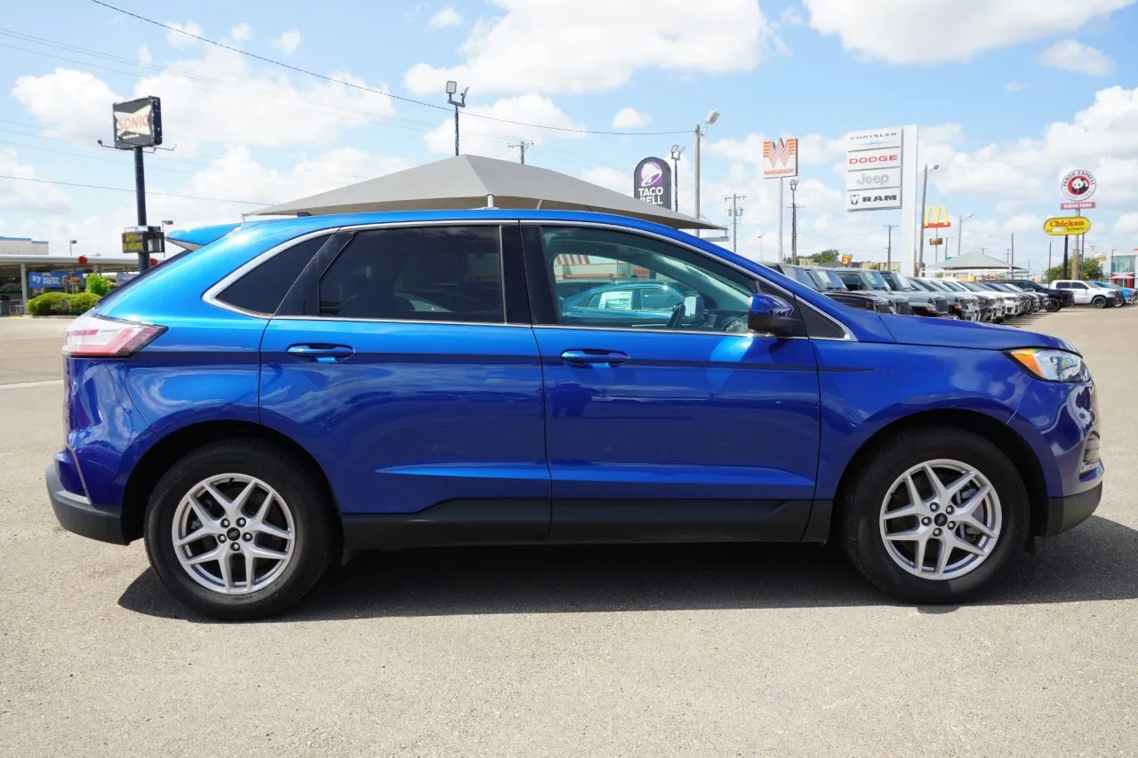 2024 Ford Edge SEL - Photo 4