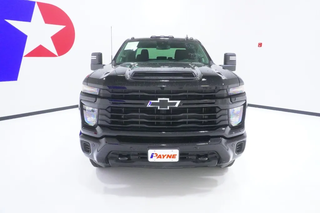 2025 Chevrolet Silverado 2500HD Custom