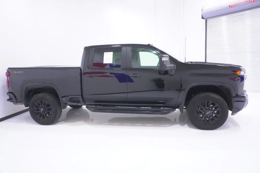 2025 Chevrolet Silverado 2500HD Custom