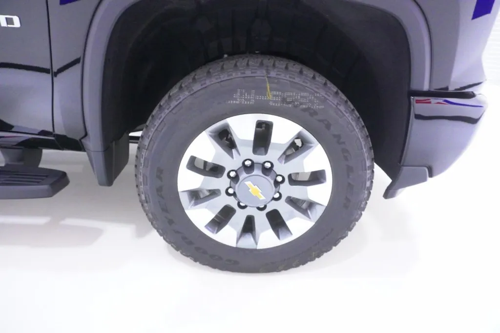 2026 Chevrolet Silverado 2500HD Custom