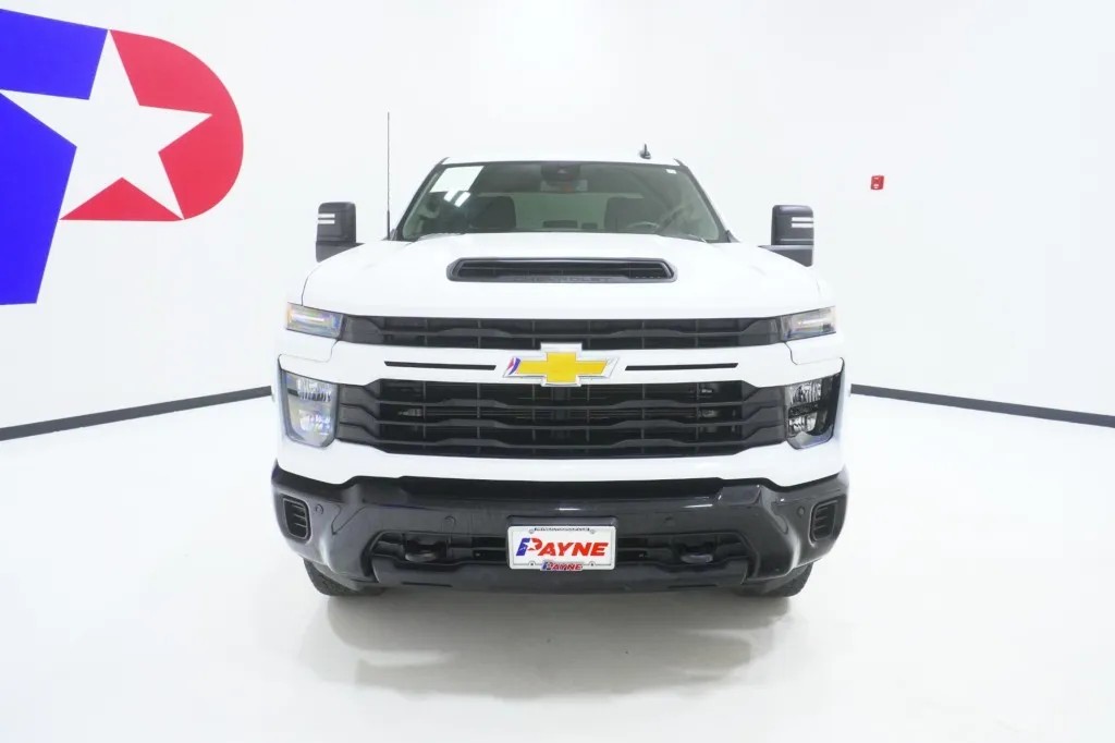 2025 Chevrolet Silverado 2500HD Custom