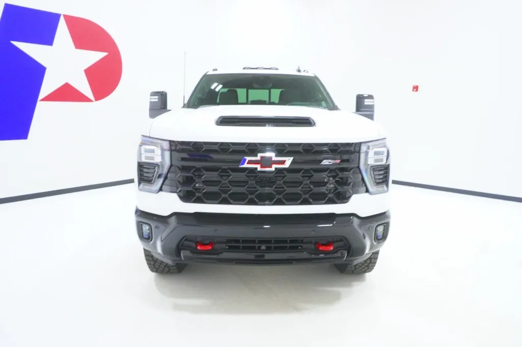 2026 Chevrolet Silverado 2500HD ZR2
