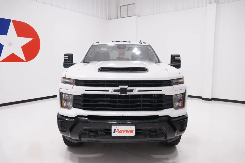 2024 Chevrolet Silverado 2500HD Custom