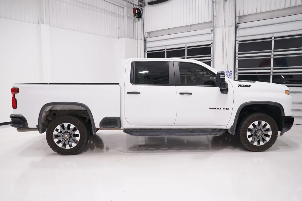 2024 Chevrolet Silverado 2500HD Custom