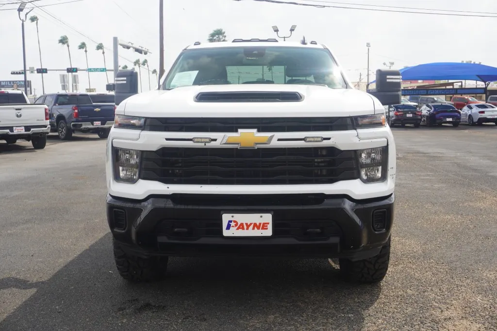 2024 Chevrolet Silverado 2500HD Custom
