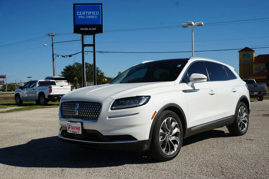 2022 Lincoln Nautilus Reserve's photo