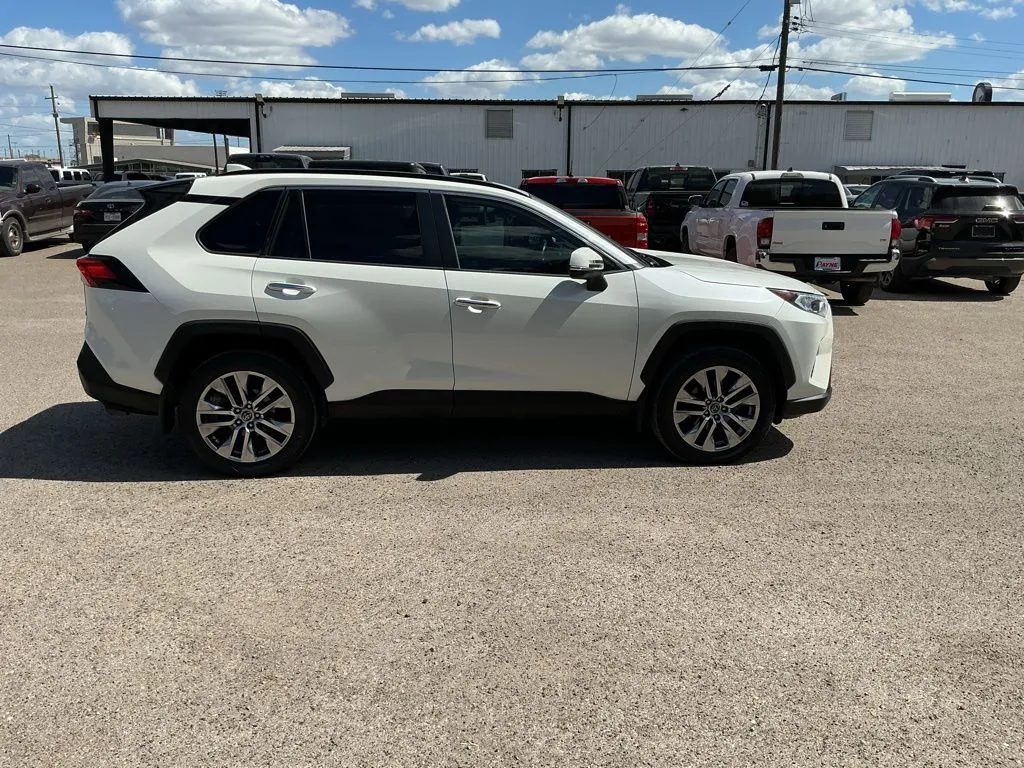 2020 Toyota RAV4 Limited
