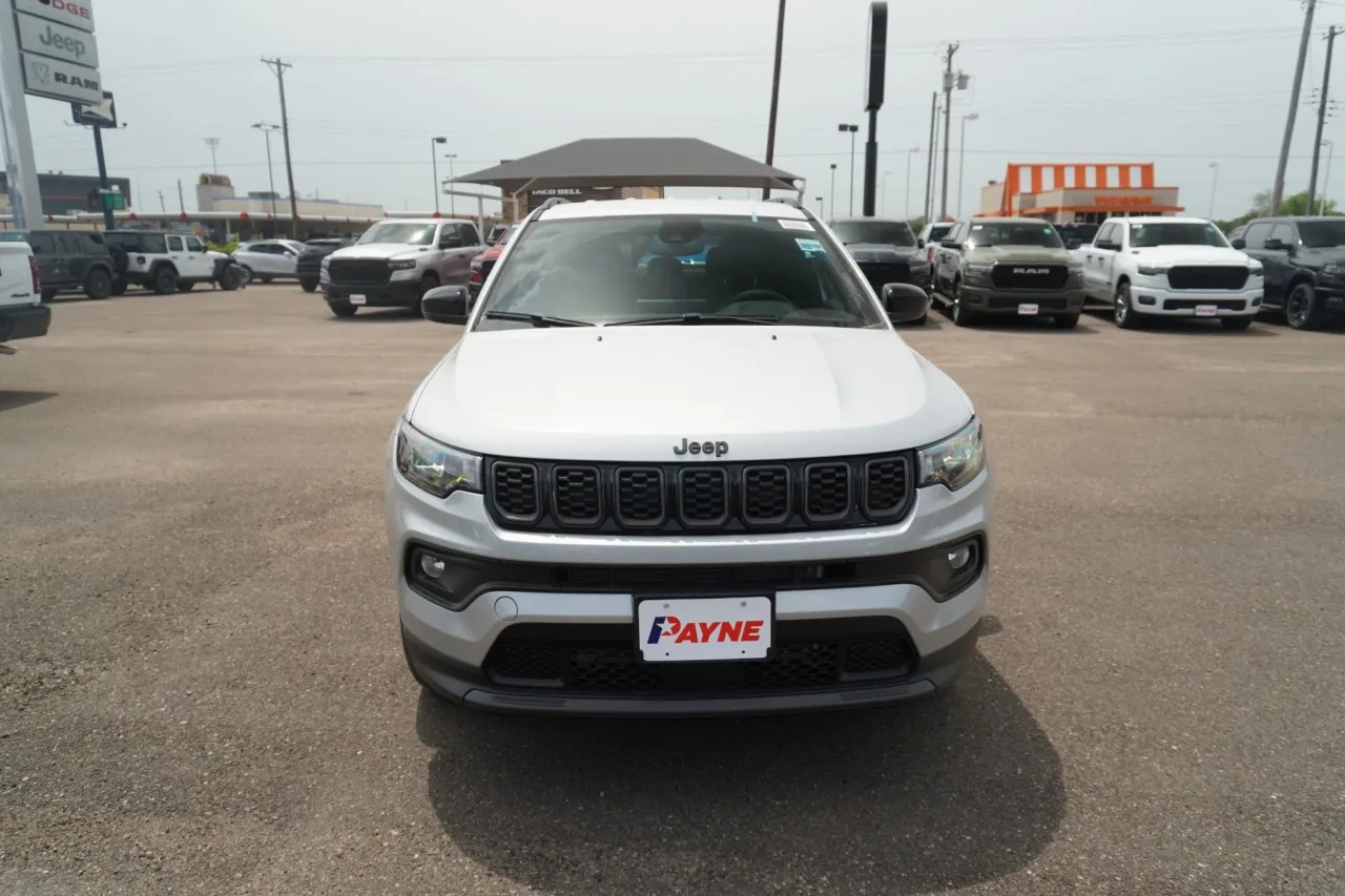 2026 Jeep Compass Latitude Altitude