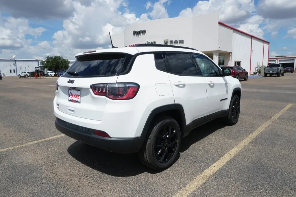 2026 Jeep Compass Latitude Altitude