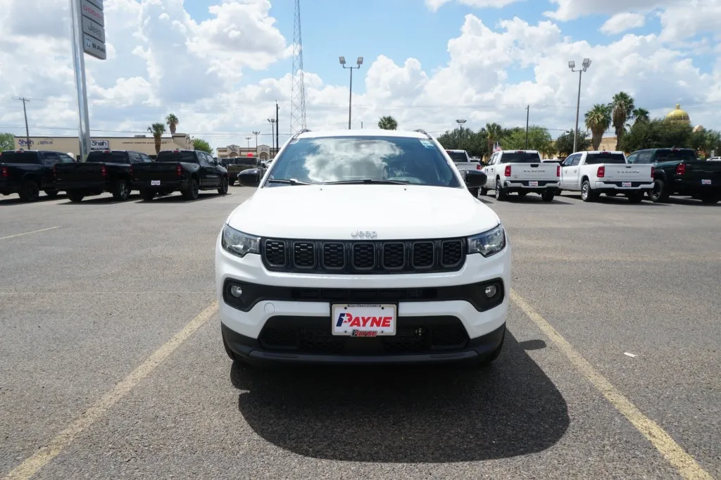 2026 Jeep Compass Latitude Altitude