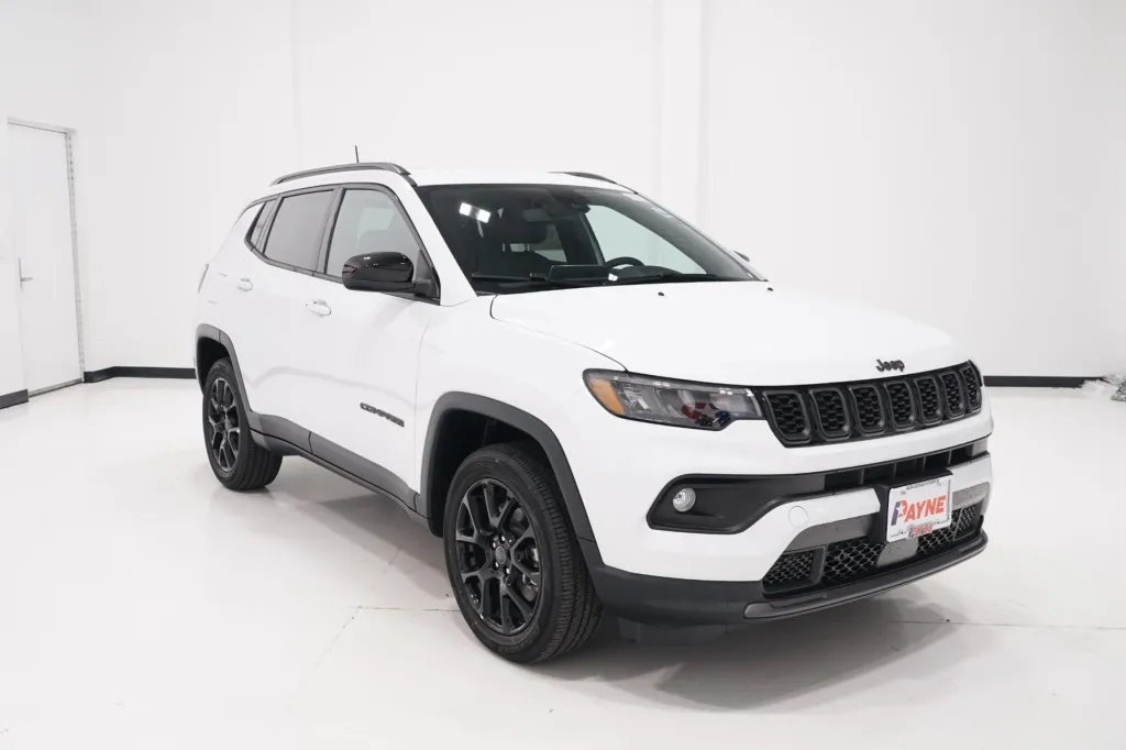 2027 Jeep Compass Latitude Altitude