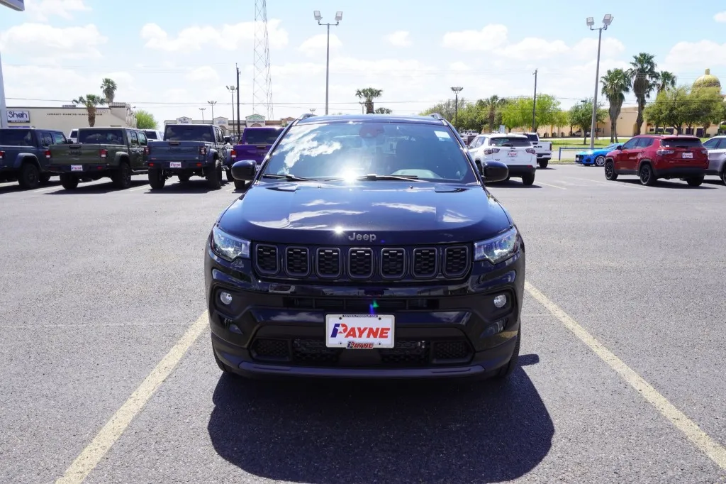 2026 Jeep Compass Latitude Altitude