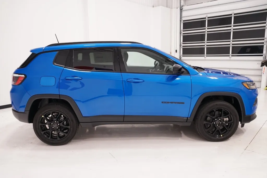 2027 Jeep Compass Latitude Altitude 2027 Jeep Compass Latitude Altitude