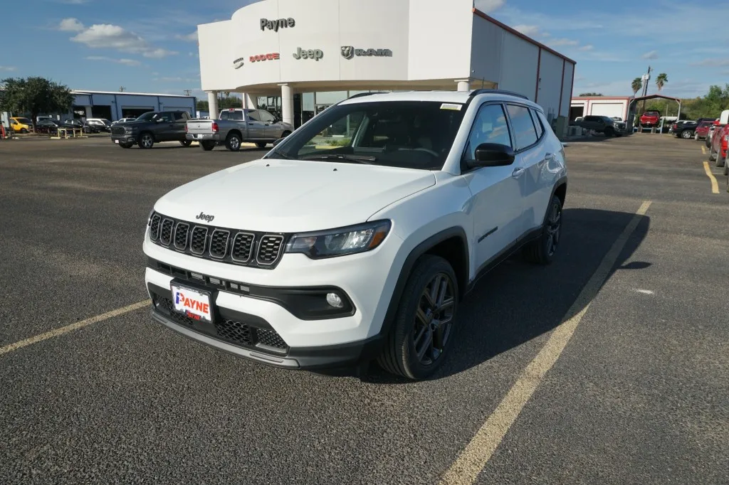 2026 Jeep Compass Latitude Altitude