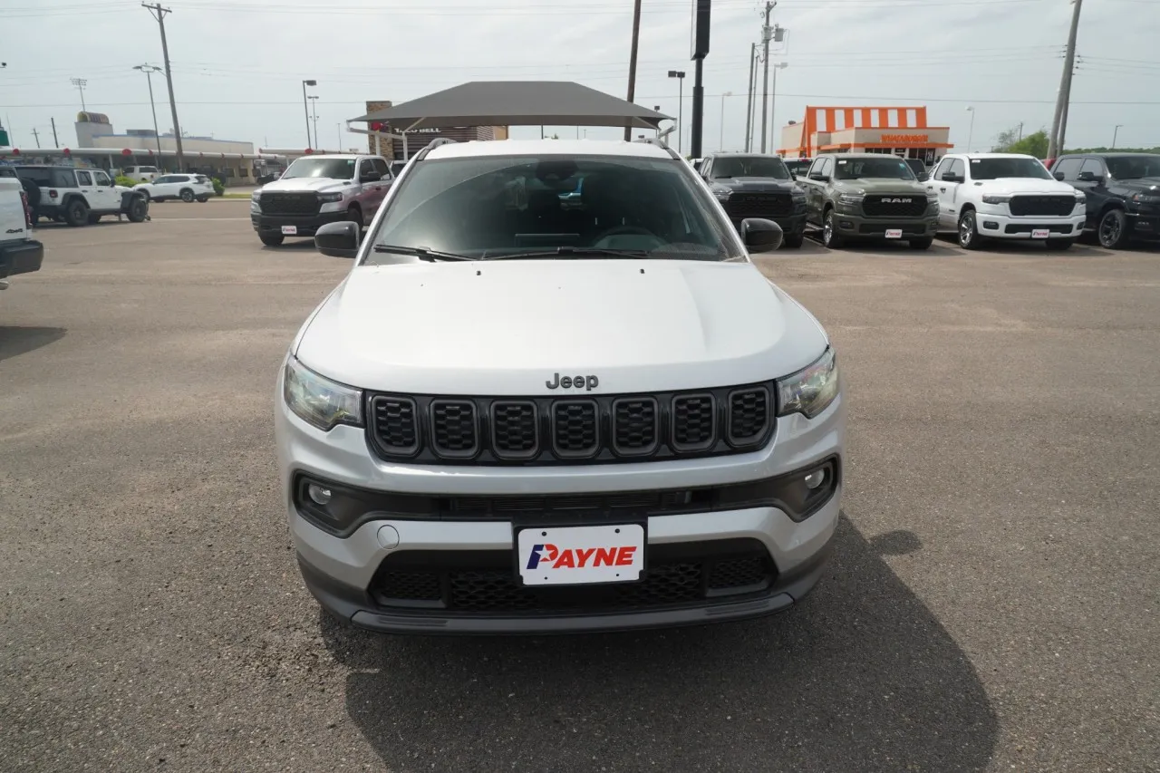 2026 Jeep Compass Latitude Altitude