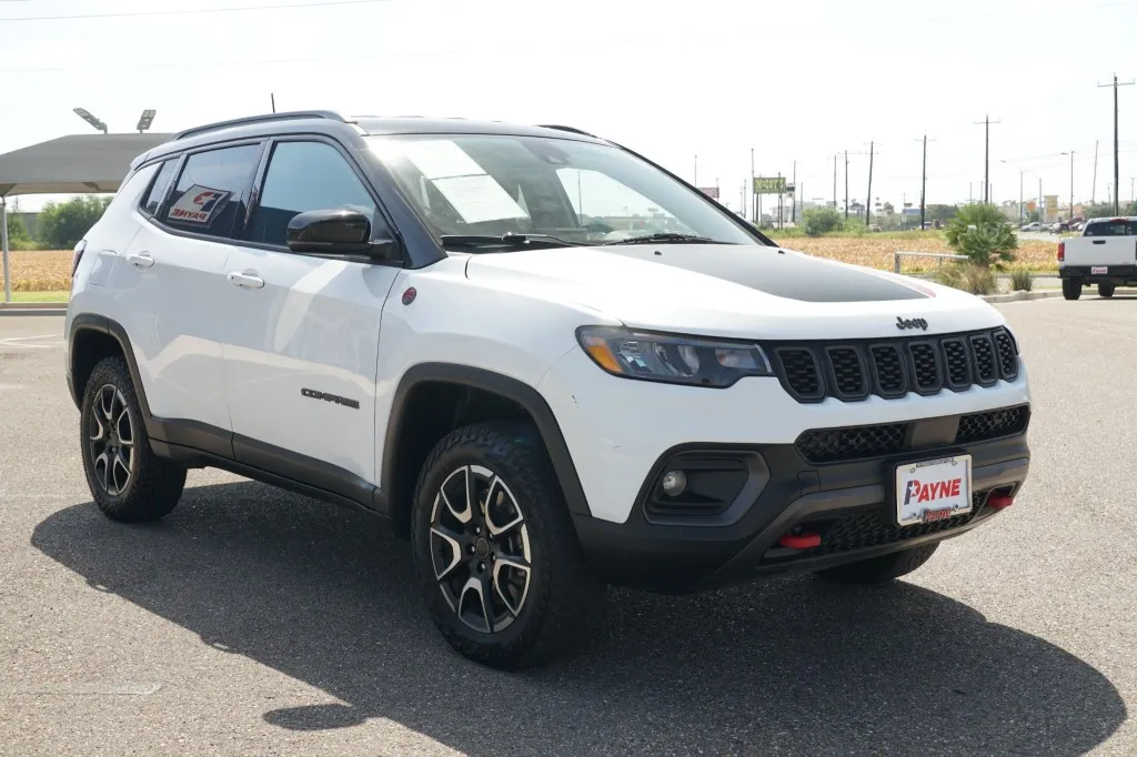2025 Jeep Compass Trailhawk