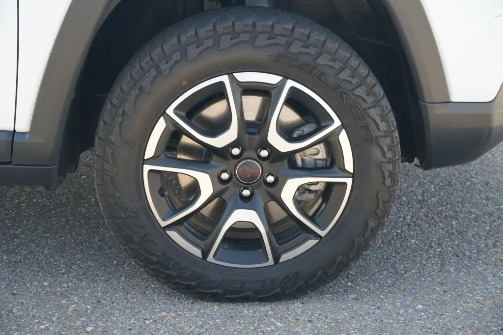2025 Jeep Compass Trailhawk