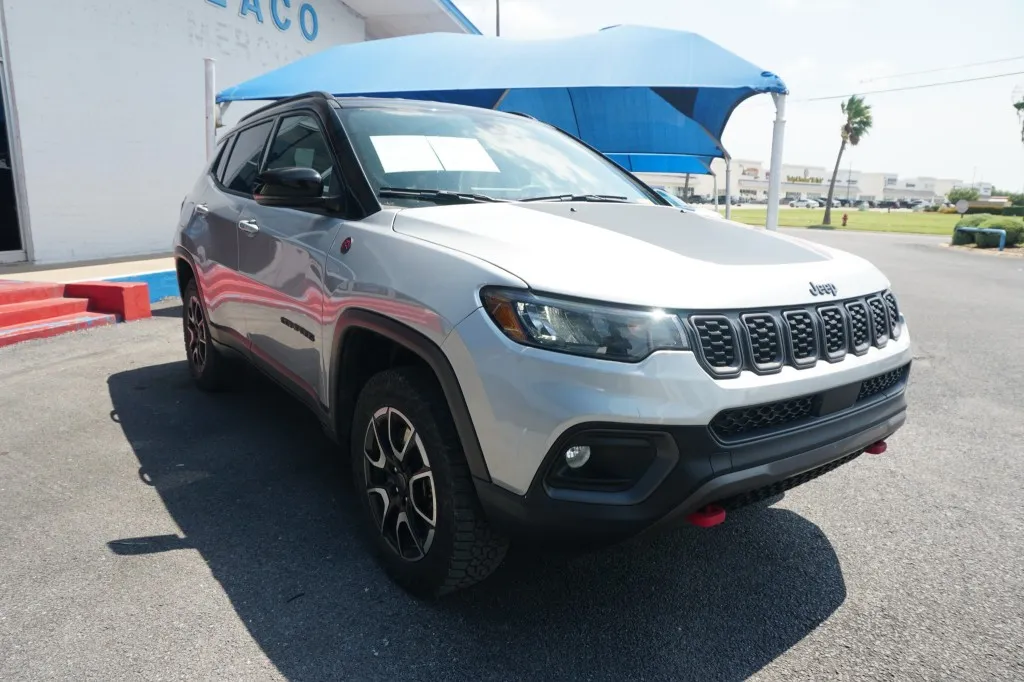 2025 Jeep Compass Trailhawk